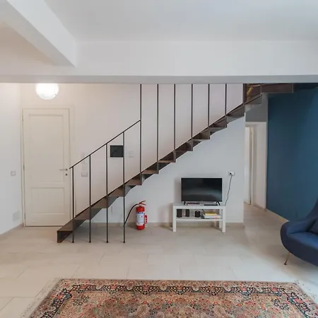 Tatil Evi And Mercato Whit Terrace Siraküza